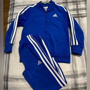 Adidas 2pc classic Tricot tracksuit